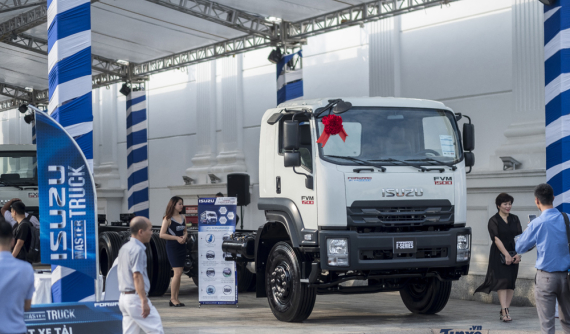 Isuzu ra mắt dòng xe tải thân thiện môi trường, đáp ứng tiêu chuẩn Euro 4