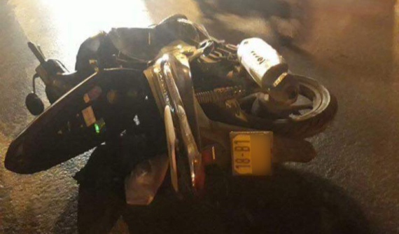 Tai nạn cầu vượt Ngã Tư Sở, nam thanh niên đi Honda Air Blade tử vong