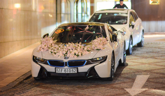 Cận cảnh dàn xe hơn 35 tỷ Đồng tham dự đám cưới của nữ diễn viên Diệp Lâm Anh