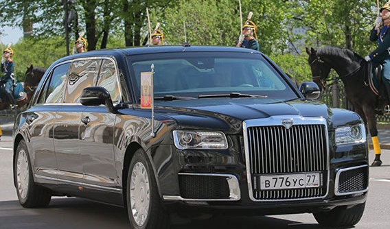 Tổng thống Nga Vladimir Putin dùng xe limousine bọc thép chống đạn mới trong lễ nhậm chức