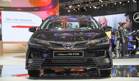 Giá xe Toyota Corolla Altis 2018 mới nhất tháng 5/2018