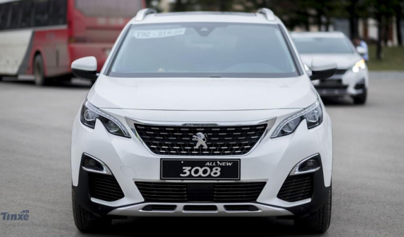 Crossover 5 chỗ Peugeot 3008 tăng giá 40 triệu đồng trong tháng 5/2018