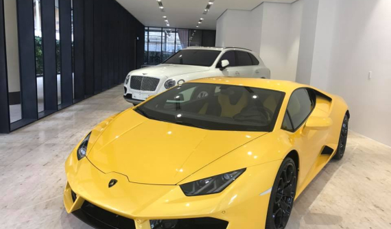 Lamborghini Huracan LP580-2 được đem vào Sài thành trưng bày