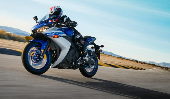 Giá xe Yamaha R3 2018 mới nhất tháng 5/2018