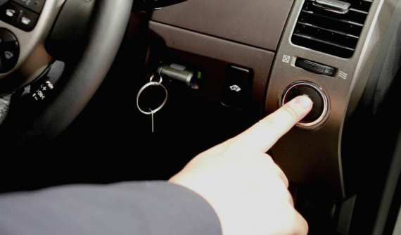 Quên tắt máy xe khởi động bằng nút bấm có thể dẫn đến chết người