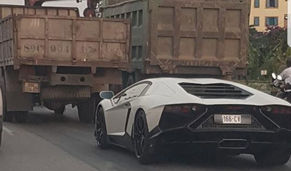 Biển số CV trên siêu xe Lamborghini Aventador độ body kit độc nhất Việt Nam có ý nghĩa thế nào?