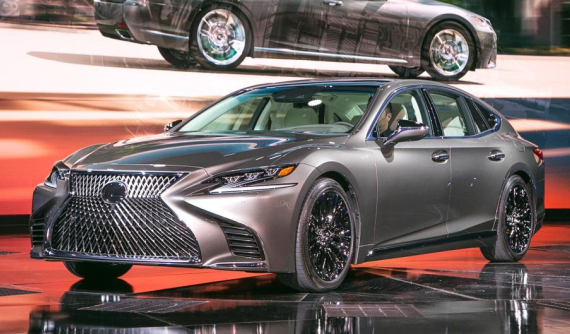 Giá xe Lexus ES 2018 mới nhất tháng 6/2018