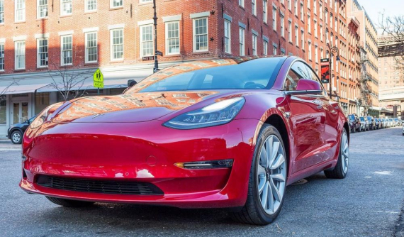 Tesla vội vã nâng cấp Model 3 sau khi bị Consumer Reports chê tơi bời