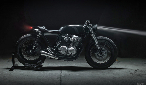 Honda CB750 độ Cafe Racer đầy nam tính khiến nhiều biker xao xuyến