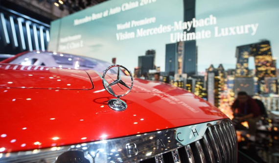 Các nhãn hiệu xe ngoại thi nhau giảm giá sau khi Trung Quốc cắt thuế