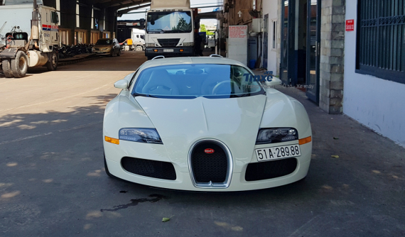 Đánh giá nhanh Bugatti Veyron mới bàn giao cho Chủ tịch Trung Nguyên