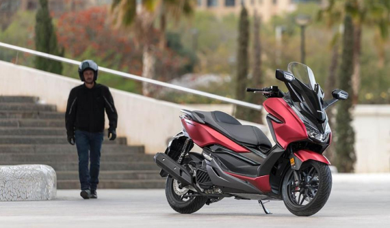 Honda Forza 125 2018 ra mắt với dáng vẻ thể thao và công nghệ cải tiến