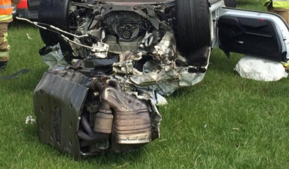 Porsche 911 GT3 RS đứt đôi trong tai nạn kinh hoàng, người lái chỉ bị thương nhẹ