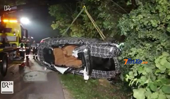 Chưa ra mắt, BMW 8-Series 2019 đã dính vào tai nạn chết người