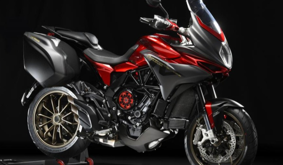 MV Agusta Turismo Veloce 800 trang bị côn bán tự động ra mắt