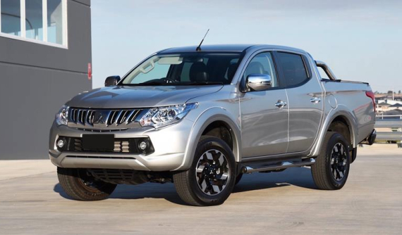 Giá xe Mitsubishi Triton 2018 mới nhất tháng 6/2018