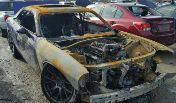 Điều gì đã xảy ra với chiếc Dodge Challenger SRT Hellcat mạnh 707 mã lực này?