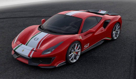 Mới ra mắt, siêu xe Ferrari 488 Pista đã có phiên bản đặc biệt đầu tiên