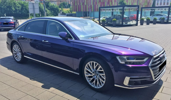 Xe sang Audi A8L 2018 thêm bắt mắt với màu sơn tím mộng mơ