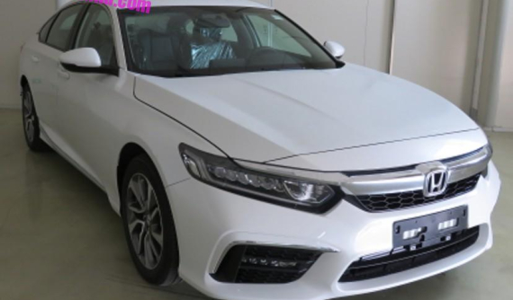 Diện kiến Honda Inspire - "anh em sinh đôi không cùng trứng" của Accord 2018