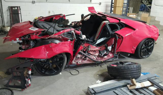 Chủ nhân rao bán "xác" siêu xe Lamborghini Huracan