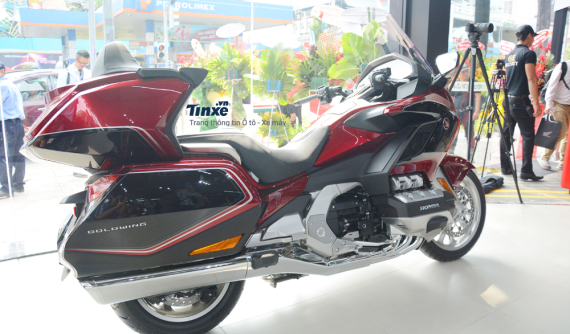 Giá xe Honda Gold Wing 2018 mới nhất tháng 7/2018