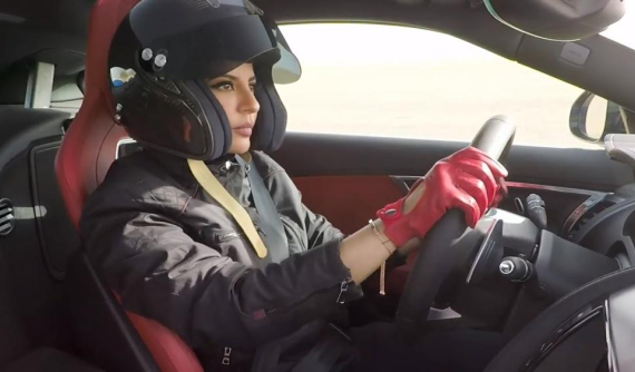 Lệnh cấm phụ nữ lái xe ô tô ở Ả Rập trong nhiều thập kỷ đã được gỡ bỏ