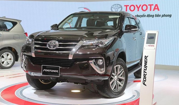 Giá xe Toyota Fortuner 2018 mới nhất tháng 7/2018