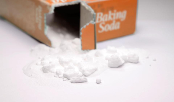 Mẹo cực đơn giản để khử mùi trong xe ô tô bằng baking soda