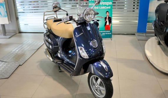 Giá xe Vespa LXV 2018 tháng 7/2018