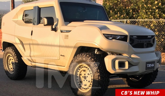 Chris Brown - tình cũ của Rihanna - tậu SUV "điên rồ" Rezvani Tank