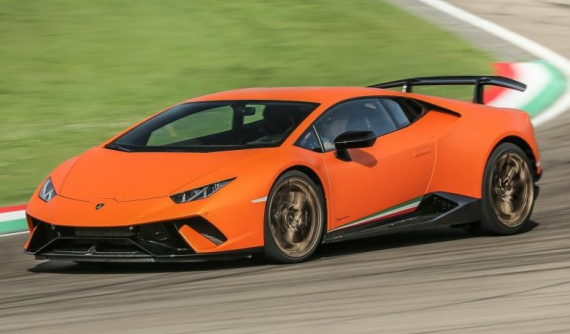 Nhờ có Huracan, Lamborghini đã bán được 2.327 chiếc siêu xe trong nửa đầu 2018