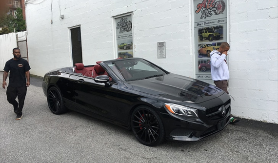 Rapper TI chi hơn 5 tỷ Đồng để mua tặng cho vợ cũ chiếc Mercedes-Benz mui trần