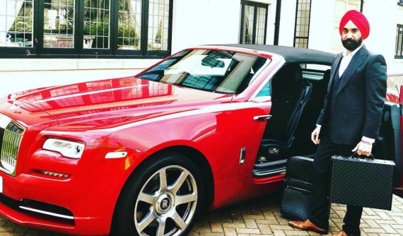 "Bill Gates của Anh quốc" tậu 7 chiếc Rolls-Royce sơn màu "ton sur ton" với khăn quấn Turban