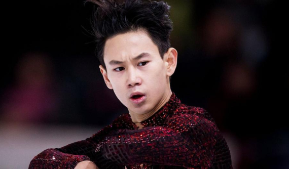 Vận động viên trượt băng nghệ thuật bị đâm tử vong khi ngăn cản 2 kẻ "vặt gương"