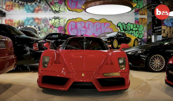 Đại lý siêu xe này ở Dubai có tổng trị giá hơn 1 nghìn tỷ Đồng