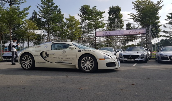 Bugatti Veyron tái xuất trong chặng cuối hành trình siêu xe của Chủ tịch Trung Nguyên