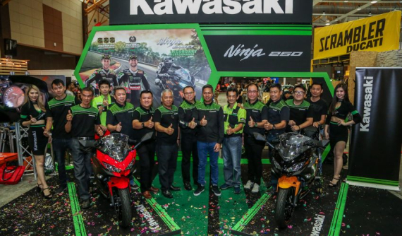Kawasaki Ninja 250 2018 trình làng với thiết kế không đổi, giá khởi điểm 131,5 triệu đồng