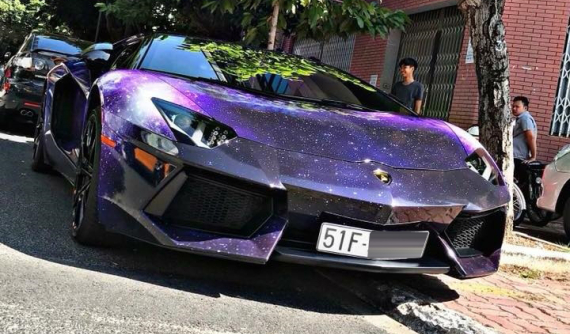 Lộ diện danh tính siêu xe Lamborghini Aventador tại Việt Nam khoác áo dải thiên hà