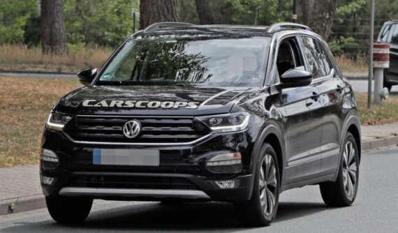 Volkswagen T-Cross 2019 bị bắt gặp trên đường phố, dự kiến ra mắt vào tháng 10