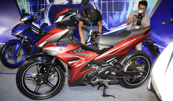 Khám phá bộ áo đỏ nhám trên Yamaha Exciter 150 2019 mới ra mắt Việt Nam