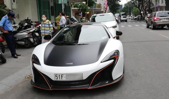 Sau Ferrari 488 GTB, doanh nhân Sài thành tiếp tục thay áo cho siêu xe McLaren 650S Spider