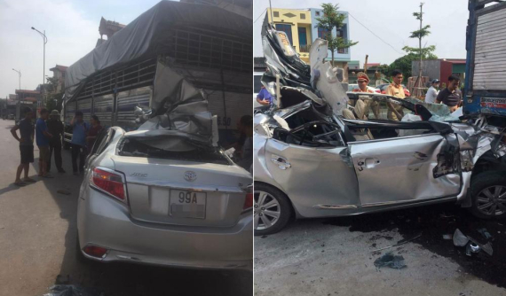 Bắc Ninh: Toyota Vios lao thẳng vào đuôi ô tô tải đang dừng bên đường, biến thành "xe mui trần"