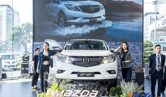 Mazda BT-50 2018 chính thức ra mắt Việt Nam, thêm phiên bản một cầu cao cấp