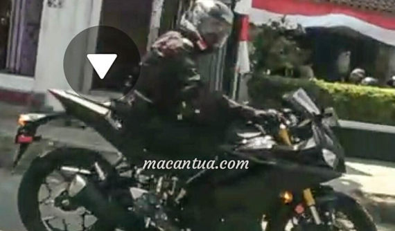 Cận cảnh Yamaha R25 2019 với thiết kế đầu xe mới