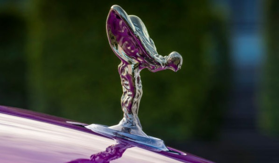 Hóa ra biểu tượng "Spirit of Ecstasy" của Rolls-Royce bắt nguồn từ một câu chuyện tình bí mật