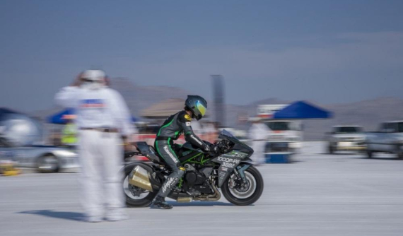 Kawasaki Ninja H2 lập kỷ lục thế giới về tốc độ, tối đa 340,571 km/h