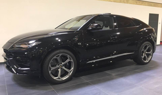 Siêu SUV Lamborghini Urus đầu tiên cập bến Campuchia, giới nhà giàu Việt "phát thèm"