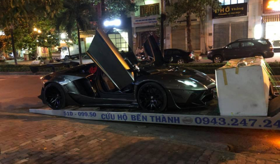 Siêu xe độ Lamborghini Aventador Limited Edition 50 độc nhất Việt Nam được bàn giao cho chủ nhân
