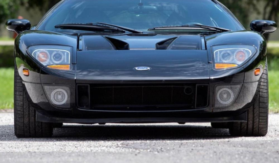 Ford GT thế hệ cũ vẫn được nhiều nhà sưu tập để ý đến